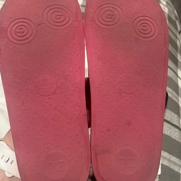 100% Auth. Gucci Vibrant Pink Slide Sandals With Receipt - Picture 3 of 6